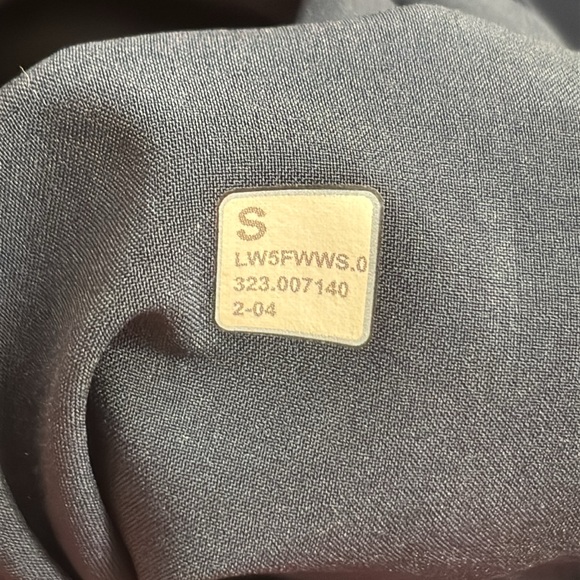 Lululemon Straight-Leg Mid-Rise Pant Luxtreme Regular Small - Picture 16 of 16